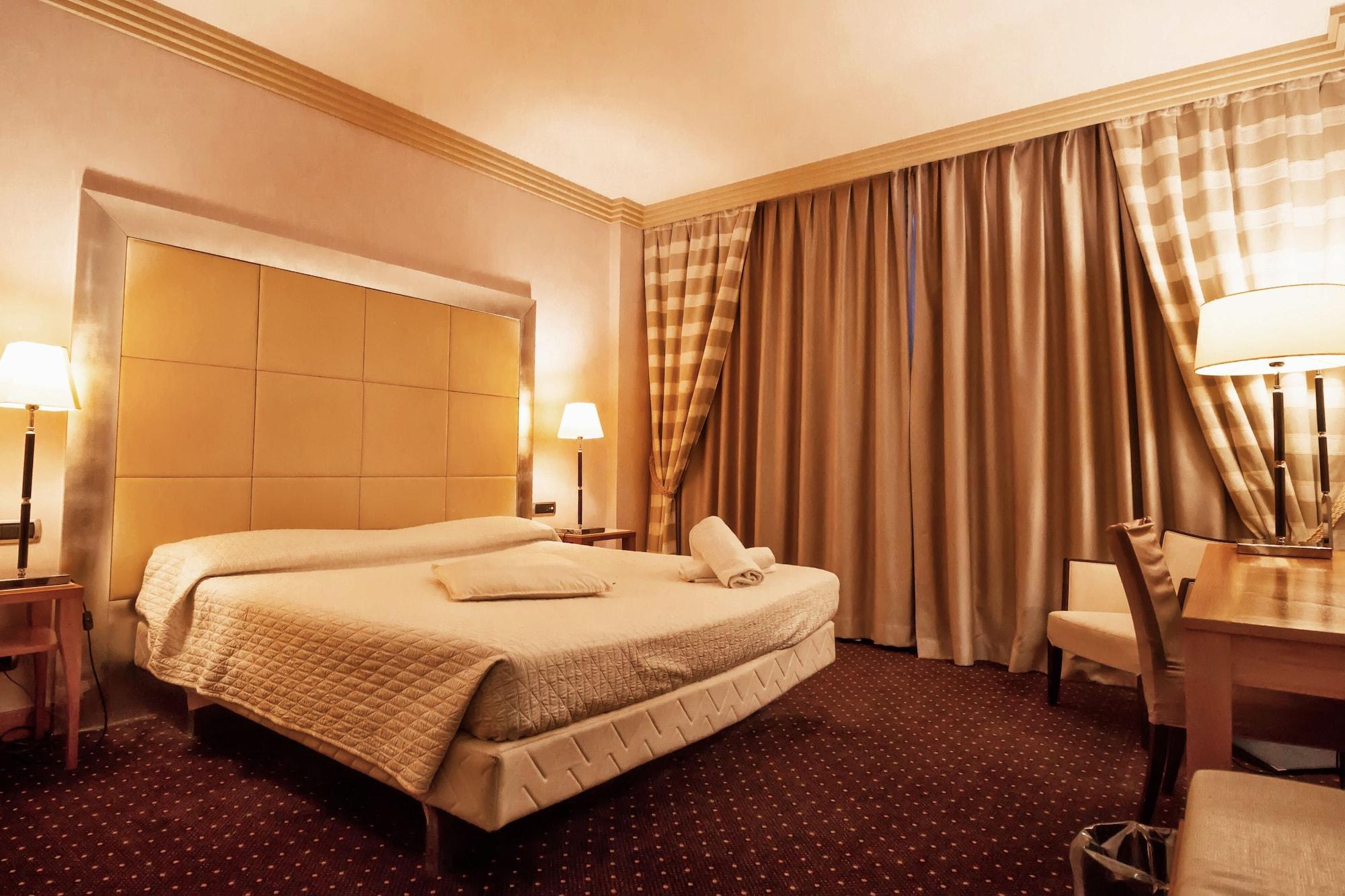 Papillo Hotels & Resorts Roma Екстериор снимка